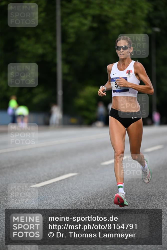 29.06.2025 - hella hamburg halbmarathon Dr. Thomas Lammeyer http://msf.ph/oto/8154791 29.06.2025 09:42:43 Kennedybrücke 51, 53, 6380, 6699, 11342 meine-sportfotos.de