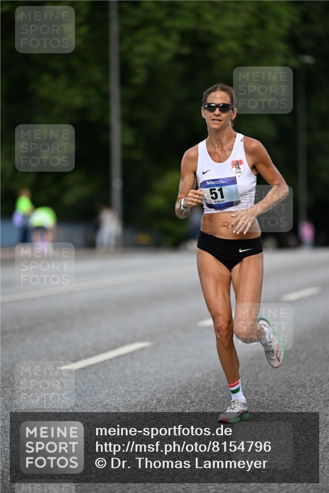 29.06.2025 - hella hamburg halbmarathon Dr. Thomas Lammeyer http://msf.ph/oto/8154796 29.06.2025 09:42:43 Kennedybrücke 51, 53, 6380, 6699, 11342 meine-sportfotos.de