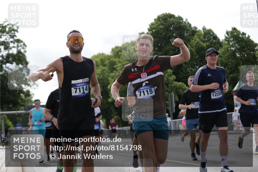 29.06.2025 - hella hamburg halbmarathon Jannik Wohlers http://msf.ph/oto/8154798 29.06.2025 10:16:33 Lombardsbrücke 1117, 1137, 1240, 1331, 1348, 1403, 1553, 1602, 2225, 3088, 3450, 3622, 6328, 6742, 6941, 6948, 7114, 7115, 7257, 7345, 7360, 7376, 7924, 7928, 8263, 8513, 8619, 9091, 9208, 9492, 9647, 9891, 10165, 10314, 10317, 10320, 10735, 10926, 11410, 12043, 12252, 12289, 12297, 12640, 13206, 13365, 13605, 13851, 14597, 14646, 15381, 15564, 15613, 15713, 16447, 16459, 16704, 16709, 17010, 17449, 17527, 17661, 17741, 17845, 18245 meine-sportfotos.de