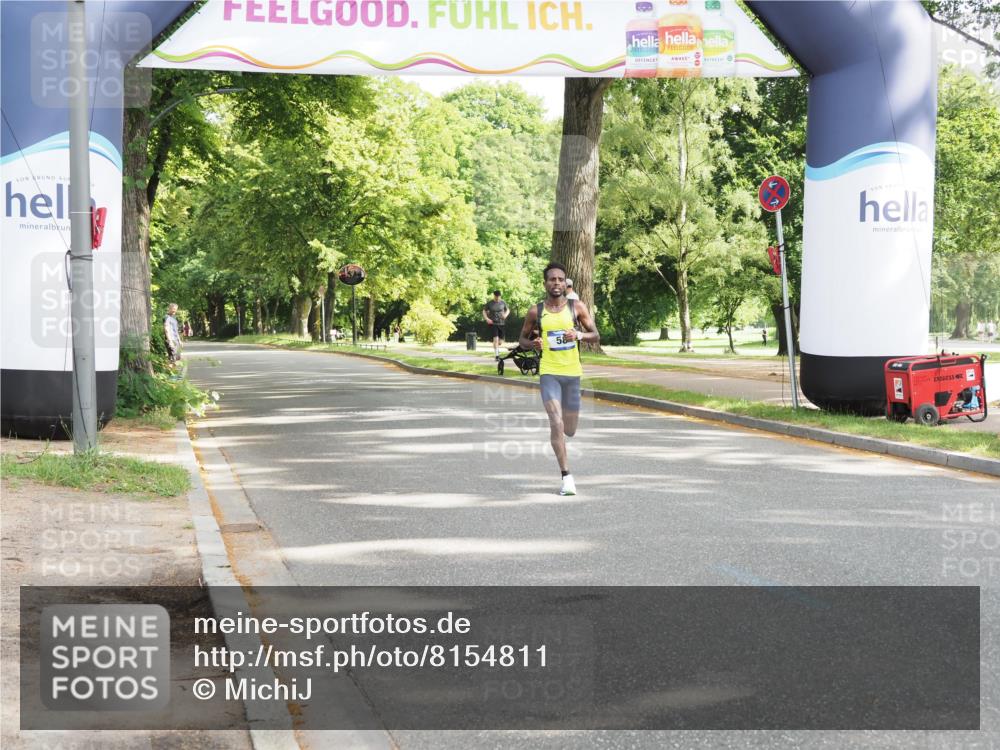 29.06.2025 - hella hamburg halbmarathon MichiJ http://msf.ph/oto/8154811 29.06.2025 09:56:52 Zwischen KM18-KM19  meine-sportfotos.de