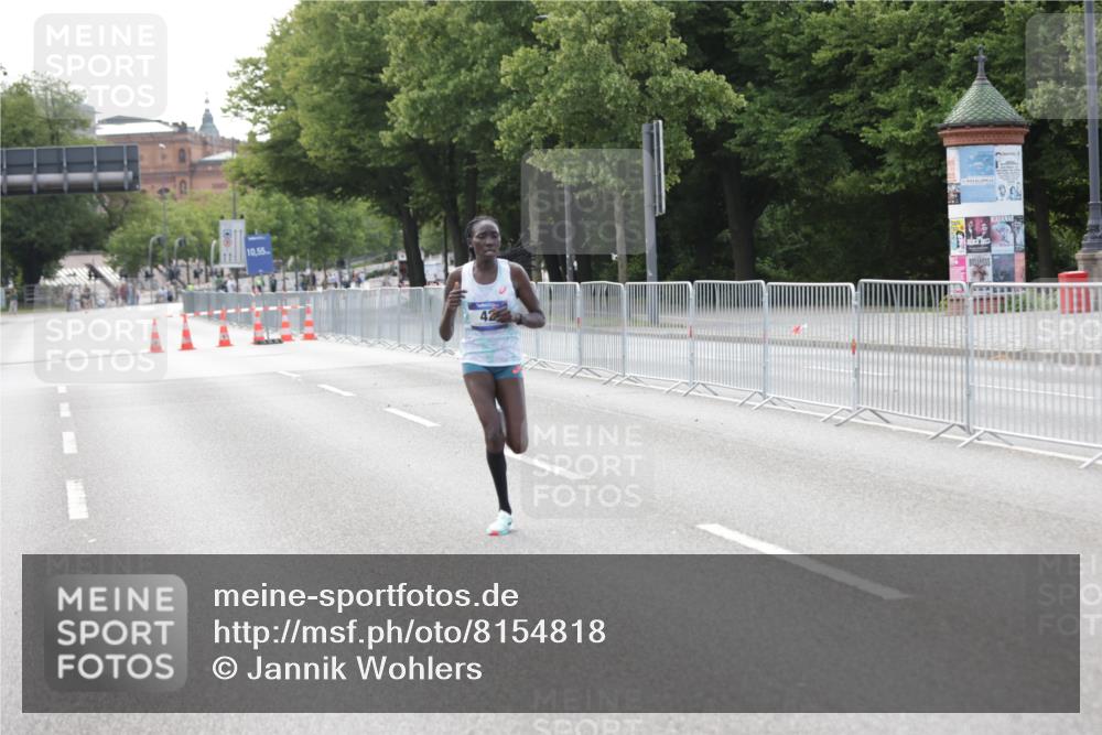 29.06.2025 - hella hamburg halbmarathon Jannik Wohlers http://msf.ph/oto/8154818 29.06.2025 09:35:36 Lombardsbrücke 28, 42, 14689 meine-sportfotos.de