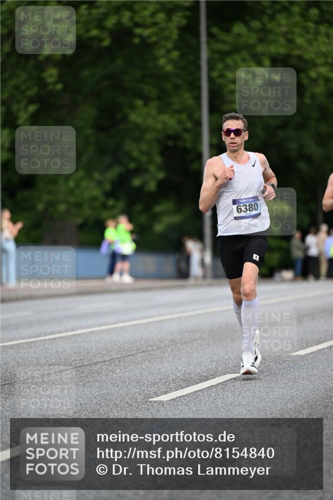 29.06.2025 - hella hamburg halbmarathon Dr. Thomas Lammeyer http://msf.ph/oto/8154840 29.06.2025 09:42:49 Kennedybrücke 51, 53, 2659, 3720, 6380, 6699 meine-sportfotos.de
