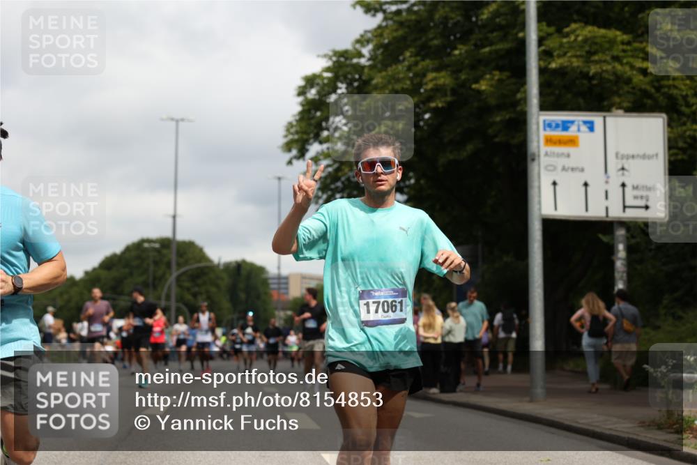 29.06.2025 - hella hamburg halbmarathon Yannick Fuchs http://msf.ph/oto/8154853 29.06.2025 10:58:03 20KM 1254, 1334, 1464, 2685, 2810, 4328, 7042, 7907, 8561, 8890, 9191, 11149, 12479, 13503, 13542, 13841, 14225, 14970, 15093, 15532, 15797, 16424, 16995, 17061, 17112, 17150, 17533, 17685, 17686, 17730, 18395, 18581 meine-sportfotos.de