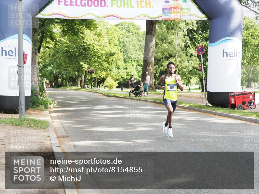 29.06.2025 - hella hamburg halbmarathon MichiJ http://msf.ph/oto/8154855 29.06.2025 09:56:53 Zwischen KM18-KM19  meine-sportfotos.de