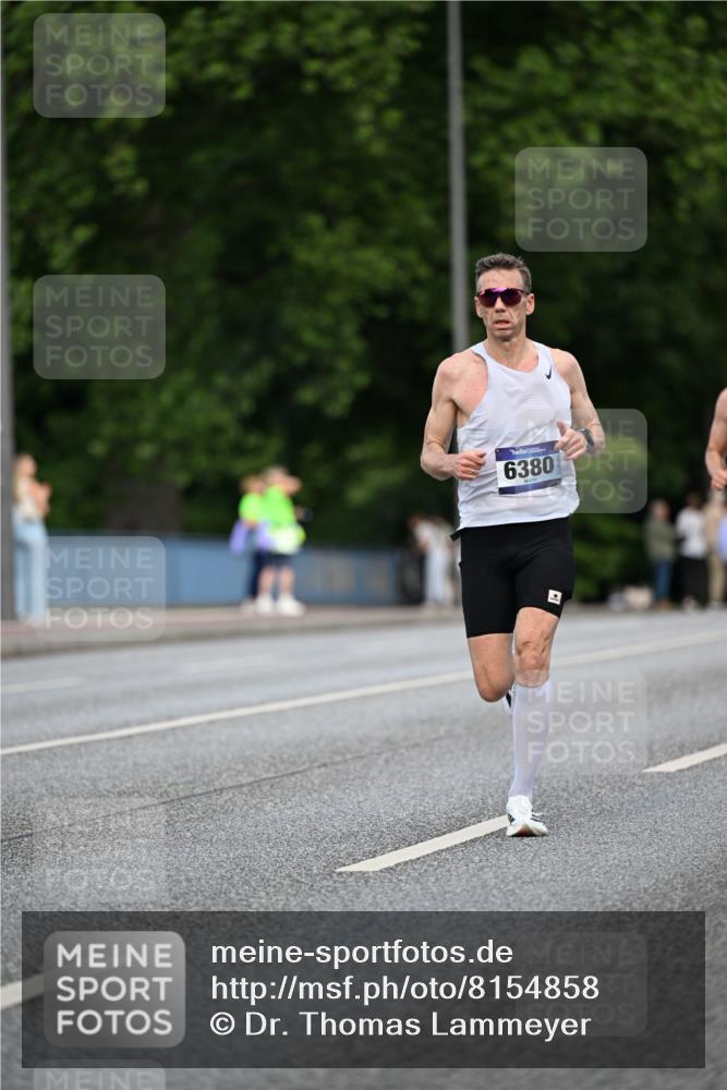 29.06.2025 - hella hamburg halbmarathon Dr. Thomas Lammeyer http://msf.ph/oto/8154858 29.06.2025 09:42:50 Kennedybrücke 51, 53, 2659, 3720, 6380, 6699 meine-sportfotos.de