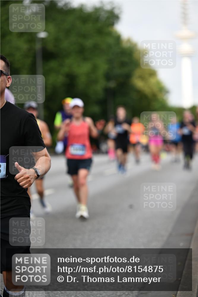 29.06.2025 - hella hamburg halbmarathon Dr. Thomas Lammeyer http://msf.ph/oto/8154875 29.06.2025 10:07:58 Kennedybrücke 1355, 1450, 2277, 2683, 4095, 4307, 4587, 4951, 5058, 5384, 5396, 5464, 5613, 6142, 6391, 6453, 7006, 7277, 7278, 7279, 7306, 7485, 8177, 8421, 8422, 8423, 8469, 8484, 9526, 9899, 10389, 11402 meine-sportfotos.de