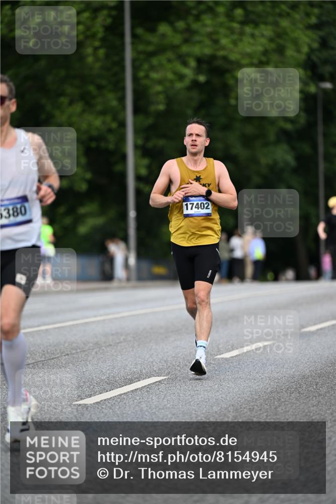 29.06.2025 - hella hamburg halbmarathon Dr. Thomas Lammeyer http://msf.ph/oto/8154945 29.06.2025 09:42:51 Kennedybrücke 51, 53, 2659, 3720, 6380 meine-sportfotos.de