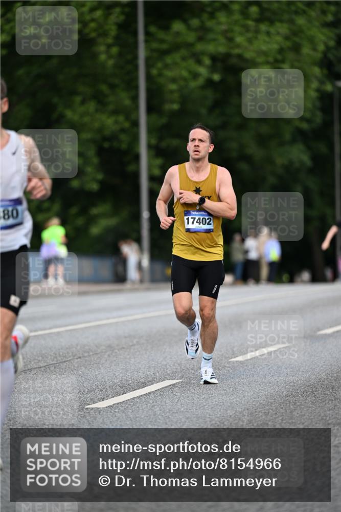 29.06.2025 - hella hamburg halbmarathon Dr. Thomas Lammeyer http://msf.ph/oto/8154966 29.06.2025 09:42:51 Kennedybrücke 51, 53, 2659, 3720, 6380 meine-sportfotos.de