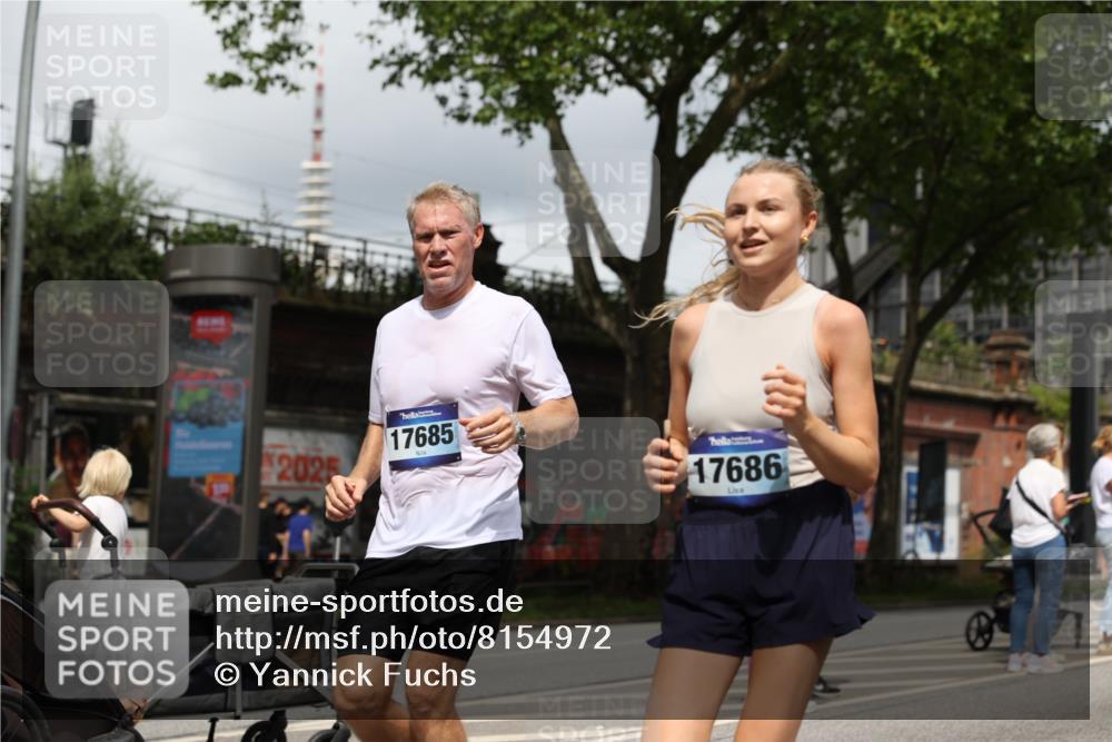 29.06.2025 - hella hamburg halbmarathon Yannick Fuchs http://msf.ph/oto/8154972 29.06.2025 10:58:06 20KM 1254, 1334, 1464, 2810, 3919, 7042, 7907, 8561, 8810, 8890, 9191, 11149, 12479, 13503, 13542, 13841, 14225, 14970, 15093, 15698, 15797, 16594, 16995, 17061, 17112, 17150, 17533, 17685, 17686, 17730, 18395, 18581 meine-sportfotos.de