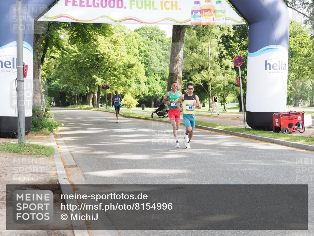29.06.2025 - hella hamburg halbmarathon MichiJ http://msf.ph/oto/8154996 29.06.2025 09:57:48 Zwischen KM18-KM19 19 meine-sportfotos.de