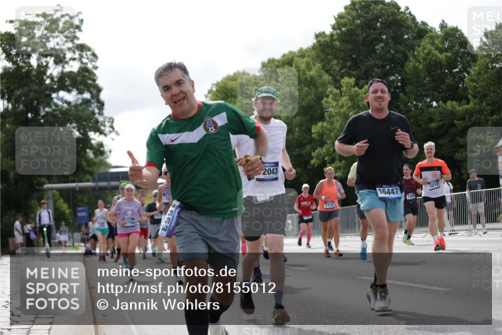 29.06.2025 - hella hamburg halbmarathon Jannik Wohlers http://msf.ph/oto/8155012 29.06.2025 10:16:39 Lombardsbrücke 1137, 1298, 1331, 1348, 1356, 1553, 1602, 2225, 2908, 3210, 3622, 5390, 5929, 5930, 5995, 7114, 7115, 7257, 7345, 7360, 7376, 7924, 7928, 8263, 8513, 8558, 8983, 9647, 10165, 10314, 10317, 10320, 10735, 10926, 11410, 12043, 12100, 12252, 12289, 12640, 13206, 13605, 14597, 14646, 15140, 15381, 15564, 15613, 15713, 16447, 16459, 16704, 16709, 16817, 17010, 17449, 17527, 17661, 17741, 17984, 18108, 18571 meine-sportfotos.de