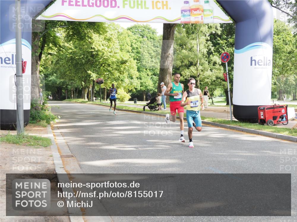29.06.2025 - hella hamburg halbmarathon MichiJ http://msf.ph/oto/8155017 29.06.2025 09:57:48 Zwischen KM18-KM19 19 meine-sportfotos.de