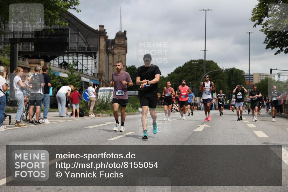 29.06.2025 - hella hamburg halbmarathon Yannick Fuchs http://msf.ph/oto/8155054 29.06.2025 10:58:07 20KM 1254, 1334, 1464, 2810, 3919, 7042, 7907, 8561, 8810, 8890, 9191, 9680, 10694, 11149, 12479, 13503, 13542, 13841, 14225, 14970, 15093, 15698, 15797, 16594, 16995, 17061, 17112, 17150, 17533, 17685, 17686, 17730, 18321, 18395, 18581 meine-sportfotos.de