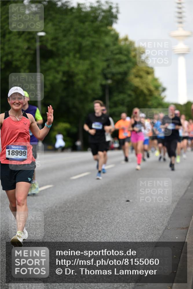 29.06.2025 - hella hamburg halbmarathon Dr. Thomas Lammeyer http://msf.ph/oto/8155060 29.06.2025 10:08:00 Kennedybrücke 1355, 1450, 2277, 2683, 2979, 4095, 4307, 4587, 4951, 5058, 5384, 5396, 5464, 5613, 6142, 6453, 7006, 7277, 7278, 7279, 7306, 7485, 8177, 8421, 8422, 8423, 8469, 8484, 9526, 9899, 10389, 11402 meine-sportfotos.de