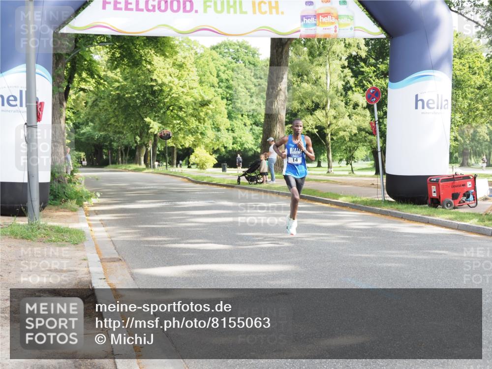 29.06.2025 - hella hamburg halbmarathon MichiJ http://msf.ph/oto/8155063 29.06.2025 09:57:51 Zwischen KM18-KM19 14, 17, 19 meine-sportfotos.de