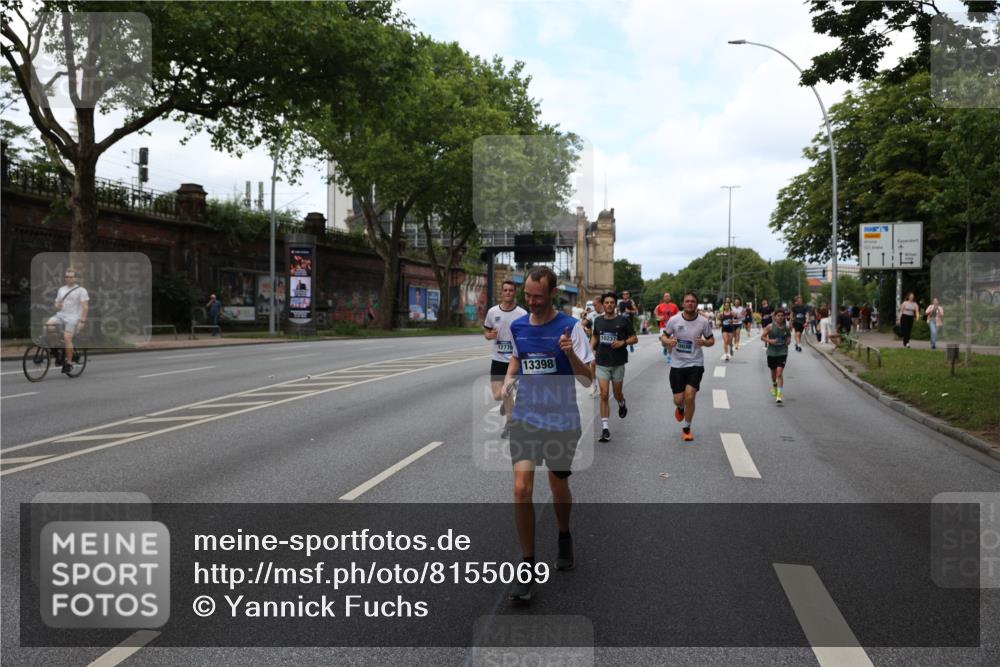 29.06.2025 - hella hamburg halbmarathon Yannick Fuchs http://msf.ph/oto/8155069 29.06.2025 10:37:59 20KM 3109, 3116, 3124, 3146, 3437, 3697, 3928, 4080, 5506, 6495, 7093, 7185, 7451, 7508, 7635, 8664, 9043, 9114, 9931, 10237, 10246, 10493, 11648, 11778, 11848, 12153, 12327, 12438, 12623, 12657, 12776, 13348, 13398, 13897, 14201, 14210, 14484, 14690, 14849, 15383, 15932, 16105, 16314, 16338, 16648, 16720, 16997, 17391, 17403, 17516, 18678, 18775, 19038, 19051, 19090 meine-sportfotos.de