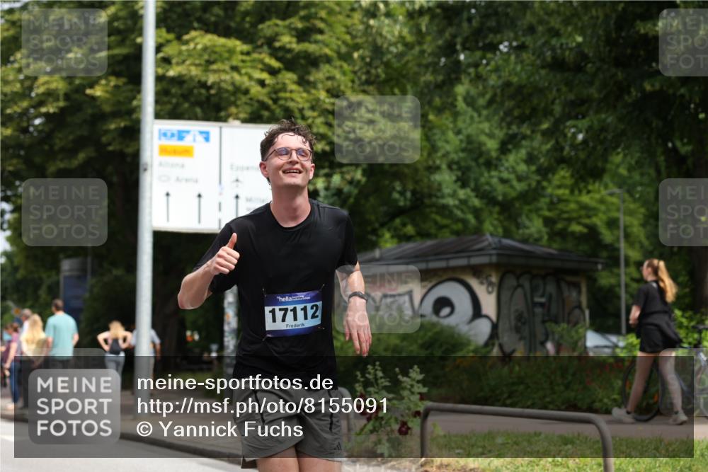 29.06.2025 - hella hamburg halbmarathon Yannick Fuchs http://msf.ph/oto/8155091 29.06.2025 10:58:09 20KM 1254, 1334, 1464, 2810, 3919, 4542, 7042, 7907, 8810, 8890, 9191, 9680, 10694, 12479, 12646, 13503, 13542, 13841, 13901, 14225, 14970, 15093, 15698, 15797, 16594, 16995, 17061, 17112, 17150, 17533, 17685, 17686, 18321, 18395, 18581, 19240 meine-sportfotos.de