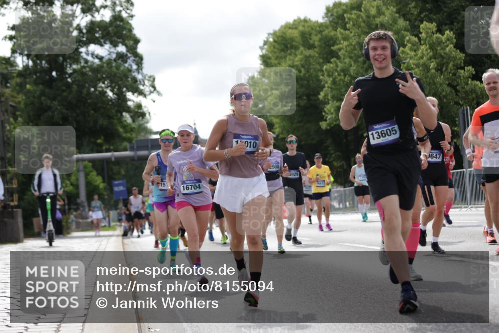29.06.2025 - hella hamburg halbmarathon Jannik Wohlers http://msf.ph/oto/8155094 29.06.2025 10:16:41 Lombardsbrücke 1083, 1137, 1298, 1331, 1348, 1356, 1553, 2225, 2908, 3210, 3464, 3466, 3622, 5023, 5390, 5929, 5930, 5995, 7114, 7115, 7257, 7345, 7360, 7376, 7924, 7928, 8253, 8263, 8513, 8558, 8983, 9647, 10165, 10735, 10926, 11410, 12043, 12100, 12166, 12252, 12289, 12640, 13206, 13605, 14597, 14950, 15140, 15381, 15564, 15613, 15713, 16447, 16459, 16704, 16709, 16817, 17010, 17449, 17661, 17741, 17984, 18108, 18571 meine-sportfotos.de