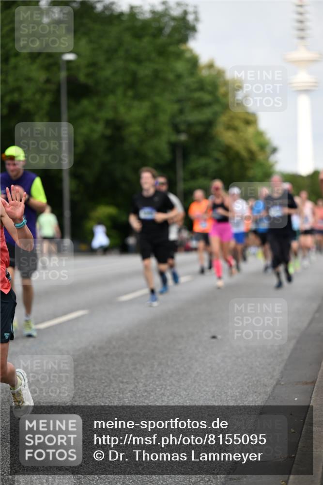 29.06.2025 - hella hamburg halbmarathon Dr. Thomas Lammeyer http://msf.ph/oto/8155095 29.06.2025 10:08:00 Kennedybrücke 1355, 1450, 2277, 2683, 2979, 4095, 4307, 4587, 4951, 5058, 5384, 5396, 5464, 5613, 6142, 6453, 7006, 7277, 7278, 7279, 7306, 7485, 8177, 8421, 8422, 8423, 8469, 8484, 9526, 9899, 10389, 11402 meine-sportfotos.de