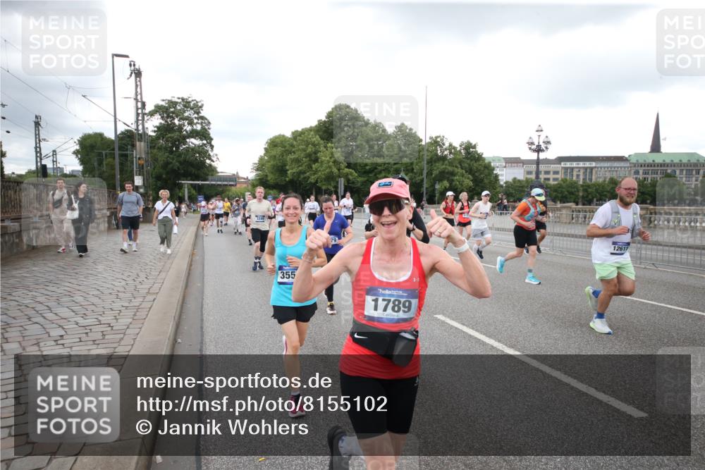 29.06.2025 - hella hamburg halbmarathon Jannik Wohlers http://msf.ph/oto/8155102 29.06.2025 10:53:37 Lombardsbrücke 1017, 1263, 1687, 1744, 1753, 1779, 1789, 2079, 2372, 2600, 2761, 2854, 3079, 3187, 3188, 3249, 3465, 3467, 3557, 4323, 4685, 4838, 5430, 5804, 5898, 5964, 6192, 6468, 6583, 6988, 7614, 8867, 8924, 9138, 9203, 9503, 9572, 11390, 11472, 11769, 11830, 12283, 12429, 12611, 13034, 13350, 13368, 13850, 14171, 14177, 14386, 14416, 14596, 14665, 15047, 15191, 15791, 16691, 16888, 16930, 17255, 17309, 17487, 17622, 18348, 18365, 18904, 19019 meine-sportfotos.de