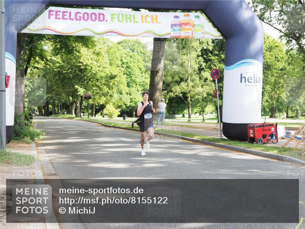 29.06.2025 - hella hamburg halbmarathon MichiJ http://msf.ph/oto/8155122 29.06.2025 09:58:22 Zwischen KM18-KM19 24 meine-sportfotos.de