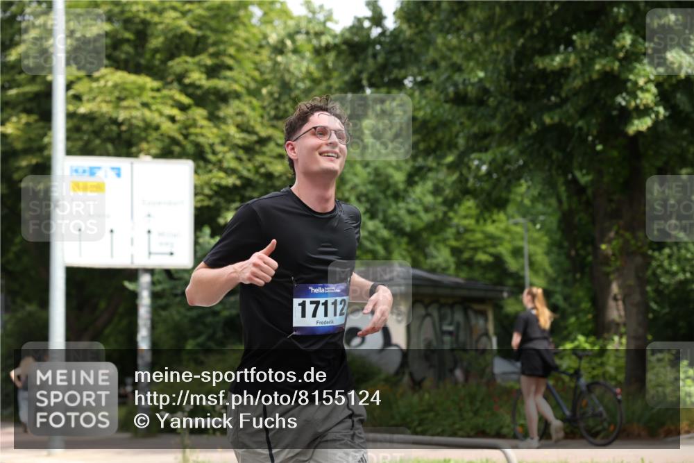 29.06.2025 - hella hamburg halbmarathon Yannick Fuchs http://msf.ph/oto/8155124 29.06.2025 10:58:10 20KM 1254, 1334, 2810, 3919, 4542, 6100, 7042, 7907, 8810, 8890, 9191, 9680, 10694, 12479, 12646, 13503, 13542, 13841, 13901, 14225, 14970, 15093, 15698, 15797, 16594, 17061, 17112, 17150, 17533, 17685, 17686, 18321, 18395, 18581, 19240 meine-sportfotos.de