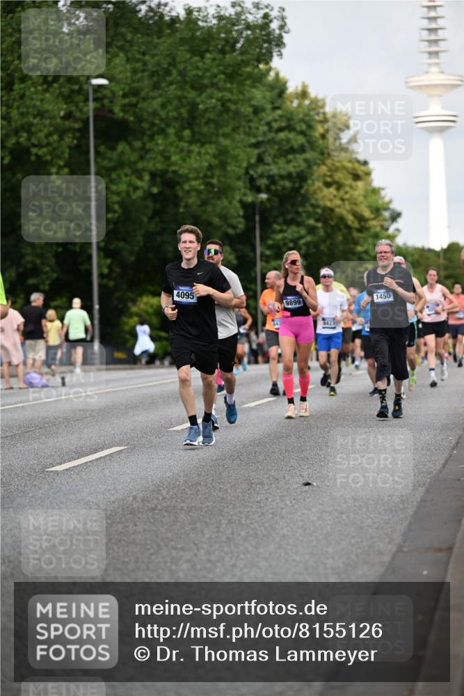 29.06.2025 - hella hamburg halbmarathon Dr. Thomas Lammeyer http://msf.ph/oto/8155126 29.06.2025 10:08:01 Kennedybrücke 1355, 1450, 2277, 2683, 2979, 4095, 4587, 4951, 5058, 5384, 5396, 5464, 5613, 6142, 6453, 7277, 7278, 7279, 7306, 7485, 8177, 8421, 8422, 8423, 8469, 8484, 9526, 9899, 10389, 11402 meine-sportfotos.de