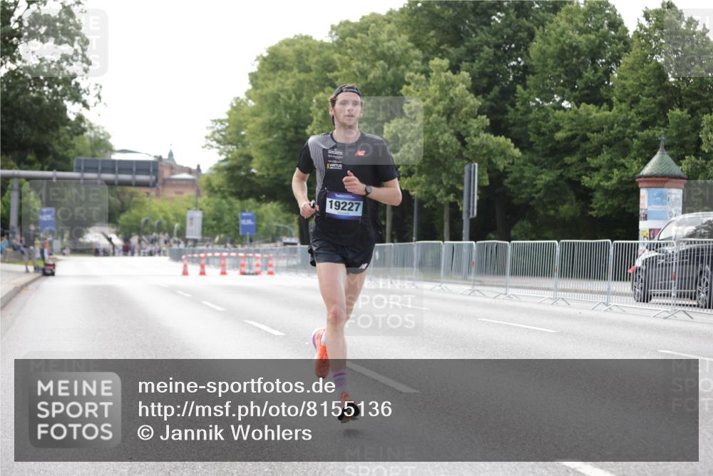29.06.2025 - hella hamburg halbmarathon Jannik Wohlers http://msf.ph/oto/8155136 29.06.2025 09:36:08 Lombardsbrücke 19227 meine-sportfotos.de