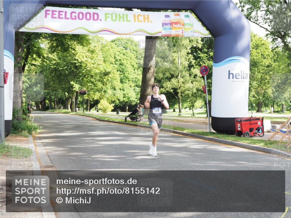 29.06.2025 - hella hamburg halbmarathon MichiJ http://msf.ph/oto/8155142 29.06.2025 09:58:22 Zwischen KM18-KM19 24 meine-sportfotos.de