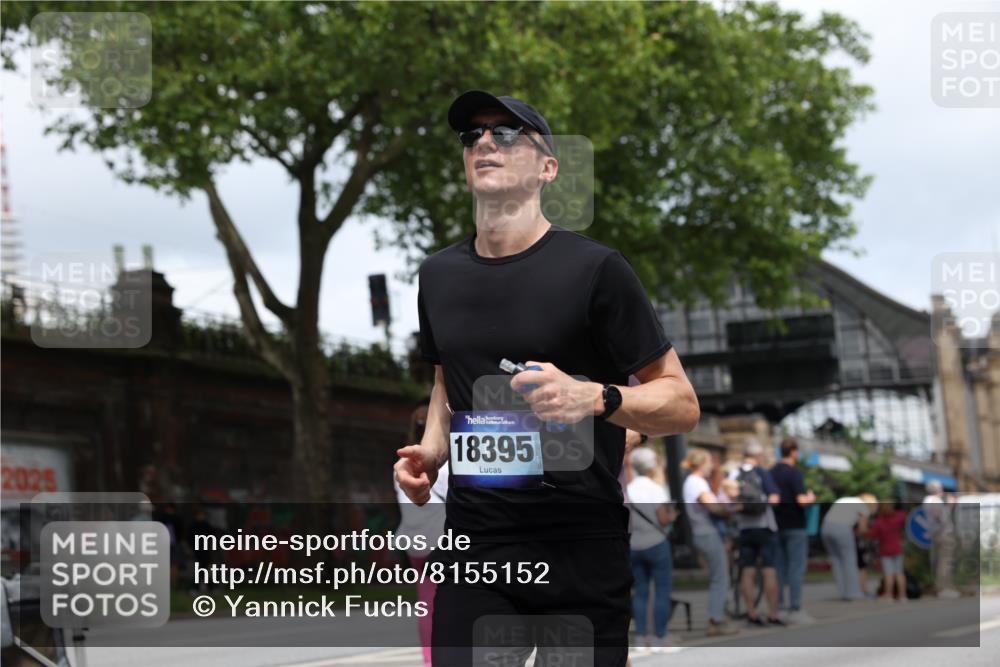 29.06.2025 - hella hamburg halbmarathon Yannick Fuchs http://msf.ph/oto/8155152 29.06.2025 10:58:10 20KM 1254, 1334, 2810, 3919, 4542, 6100, 7042, 7907, 8810, 8890, 9191, 9680, 10694, 12479, 12646, 13503, 13542, 13841, 13901, 14225, 14970, 15093, 15698, 15797, 16594, 17061, 17112, 17150, 17533, 17685, 17686, 18321, 18395, 18581, 19240 meine-sportfotos.de