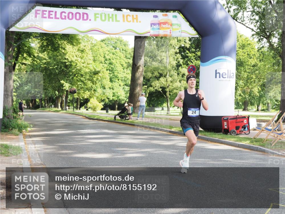 29.06.2025 - hella hamburg halbmarathon MichiJ http://msf.ph/oto/8155192 29.06.2025 09:58:23 Zwischen KM18-KM19 24 meine-sportfotos.de