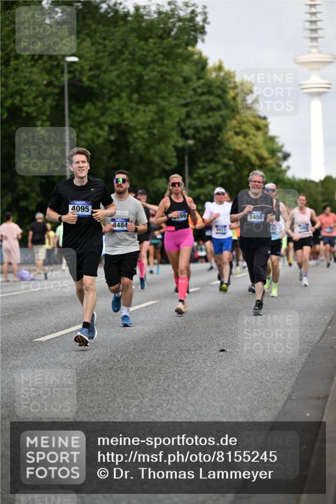 29.06.2025 - hella hamburg halbmarathon Dr. Thomas Lammeyer http://msf.ph/oto/8155245 29.06.2025 10:08:02 Kennedybrücke 1032, 1355, 1450, 2277, 2683, 2979, 4095, 4587, 4951, 5058, 5363, 5384, 5396, 5464, 5613, 6142, 6453, 7277, 7278, 7279, 7485, 8177, 8421, 8422, 8423, 8469, 8484, 9526, 9899, 10389, 11402 meine-sportfotos.de