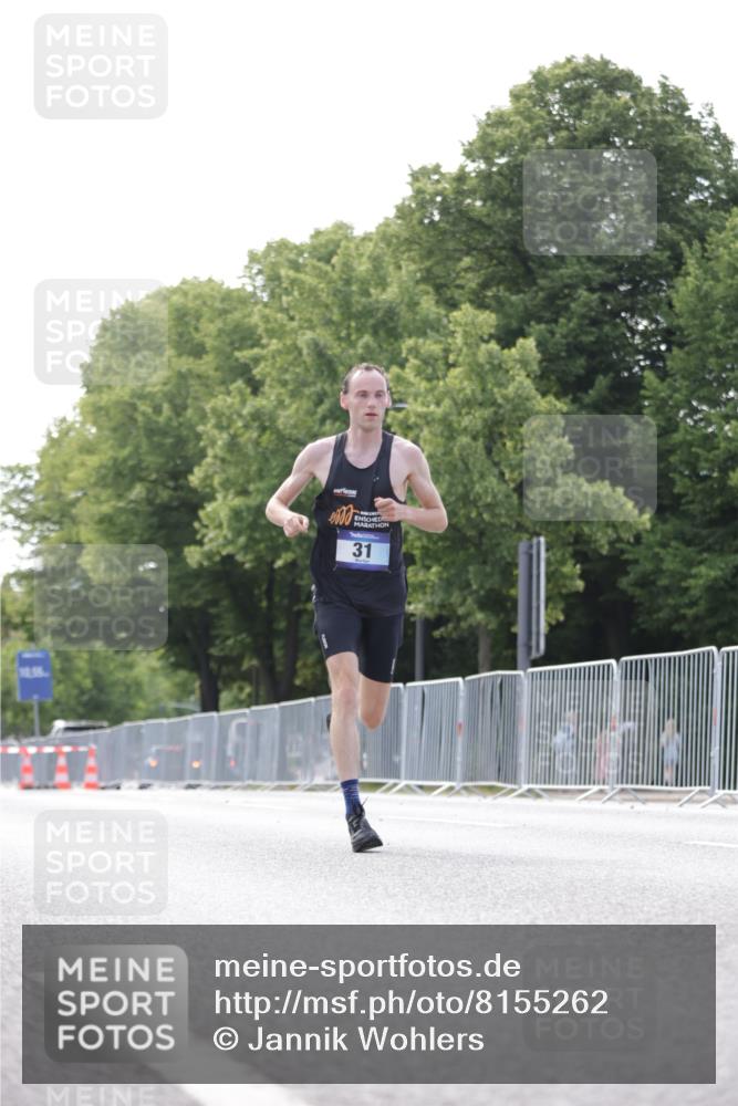 29.06.2025 - hella hamburg halbmarathon Jannik Wohlers http://msf.ph/oto/8155262 29.06.2025 09:36:44 Lombardsbrücke 31 meine-sportfotos.de