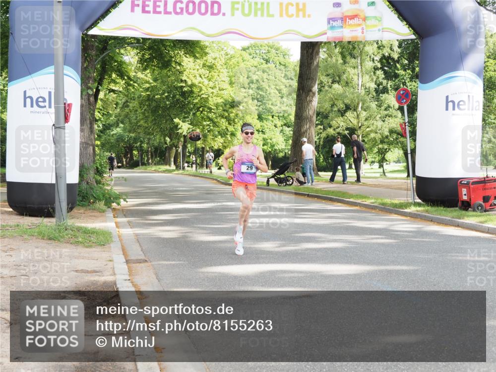 29.06.2025 - hella hamburg halbmarathon MichiJ http://msf.ph/oto/8155263 29.06.2025 10:01:04 Zwischen KM18-KM19  meine-sportfotos.de