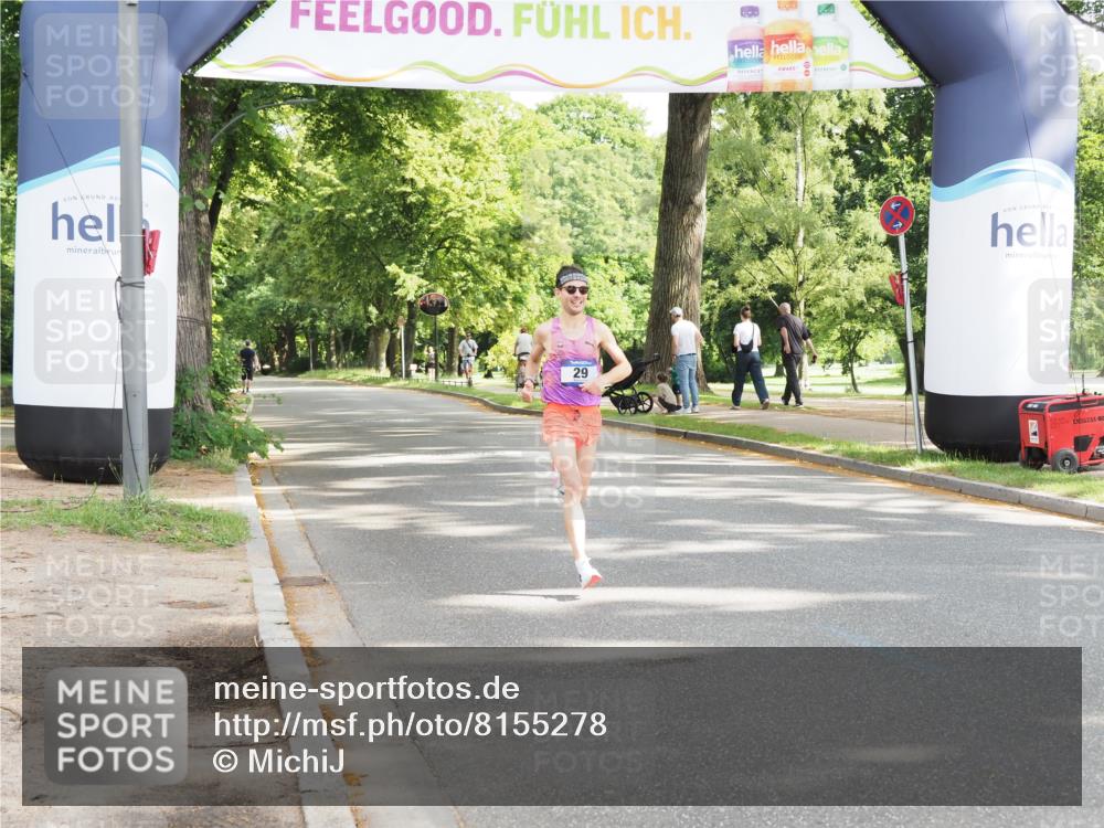 29.06.2025 - hella hamburg halbmarathon MichiJ http://msf.ph/oto/8155278 29.06.2025 10:01:04 Zwischen KM18-KM19  meine-sportfotos.de