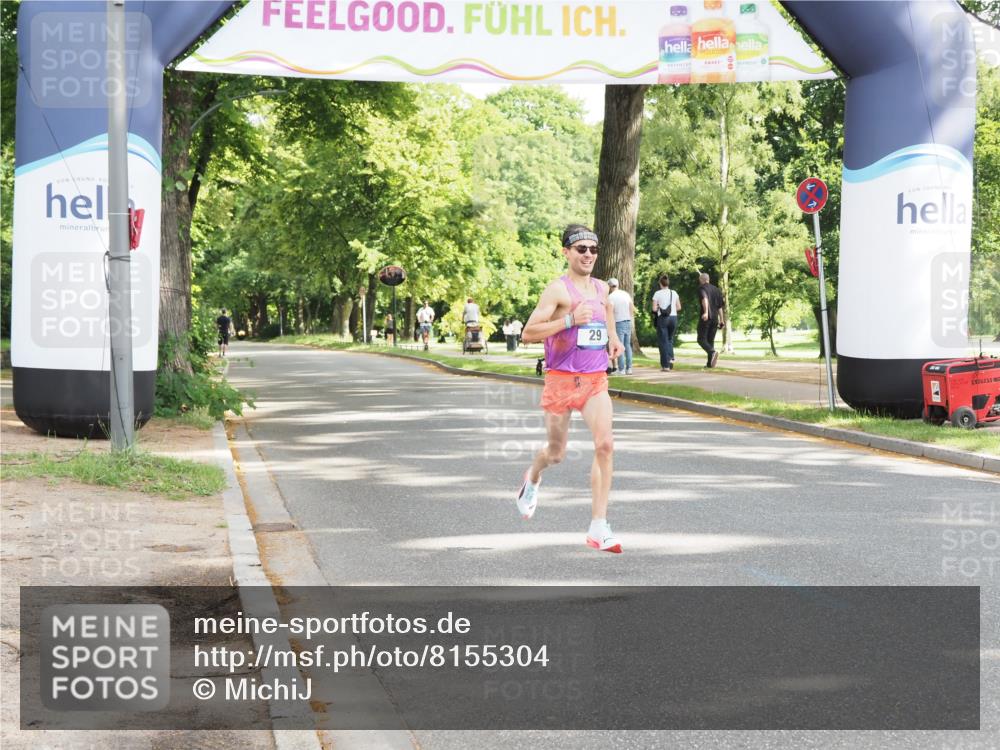 29.06.2025 - hella hamburg halbmarathon MichiJ http://msf.ph/oto/8155304 29.06.2025 10:01:04 Zwischen KM18-KM19  meine-sportfotos.de