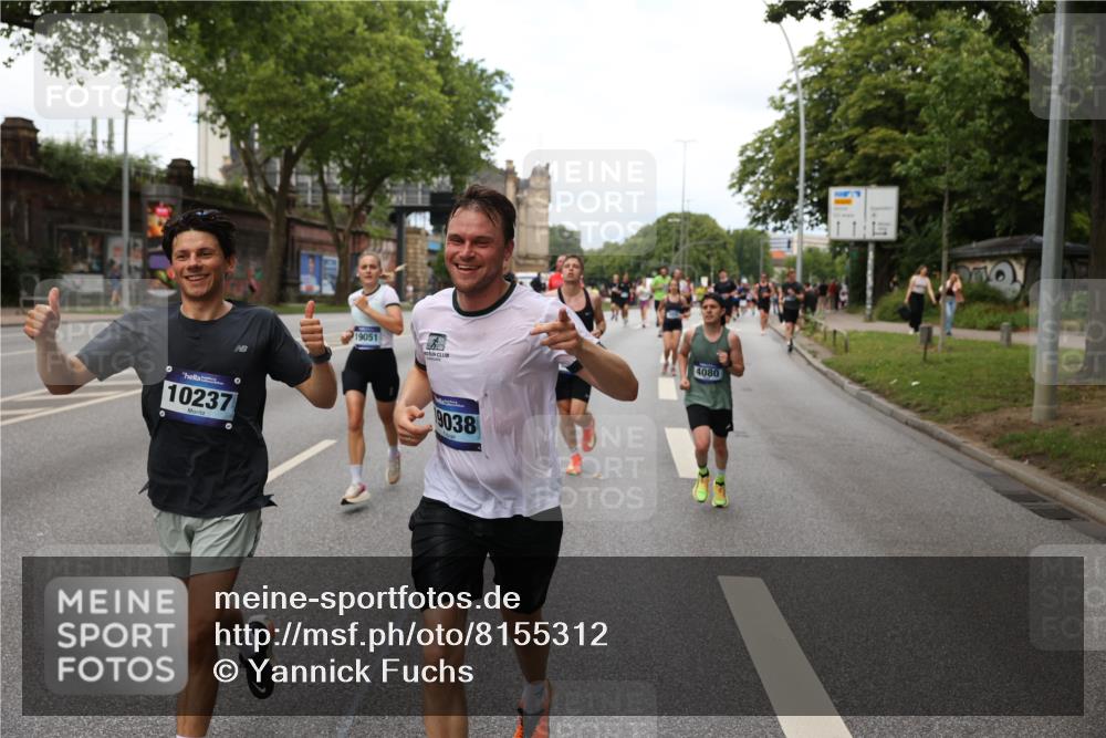 29.06.2025 - hella hamburg halbmarathon Yannick Fuchs http://msf.ph/oto/8155312 29.06.2025 10:38:02 20KM 3109, 3116, 3124, 3146, 3437, 3697, 3928, 4080, 5506, 5692, 6495, 7093, 7185, 7451, 8664, 9043, 9114, 9931, 10237, 10246, 10493, 11153, 11648, 11778, 11848, 12327, 12438, 12623, 12657, 12776, 13348, 13897, 14690, 15383, 15932, 16105, 16648, 16720, 16997, 17391, 17403, 17516, 18678, 18775, 19038, 19051, 19090 meine-sportfotos.de