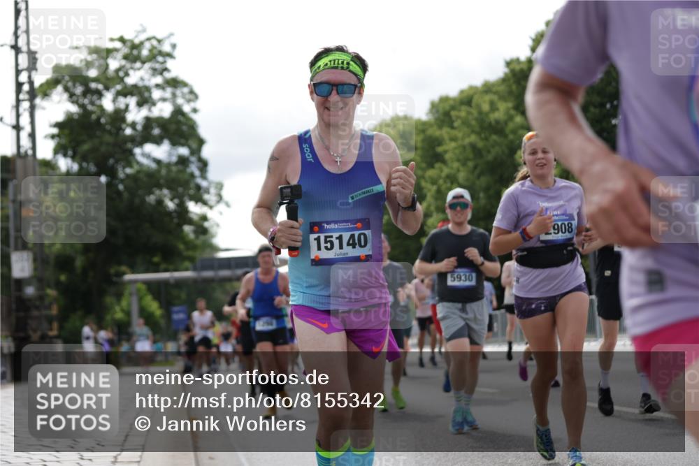 29.06.2025 - hella hamburg halbmarathon Jannik Wohlers http://msf.ph/oto/8155342 29.06.2025 10:16:44 Lombardsbrücke 1083, 1137, 1298, 1331, 1348, 1356, 1553, 2225, 2908, 3210, 3464, 3466, 3622, 5023, 5390, 5929, 5930, 5995, 6126, 6128, 6522, 7114, 7115, 7257, 7345, 7376, 7647, 7928, 7945, 8253, 8263, 8513, 8558, 8983, 9152, 9259, 9647, 10165, 10460, 10592, 10735, 11102, 11410, 12042, 12043, 12100, 12166, 12252, 12289, 12640, 13206, 13605, 14597, 14950, 15140, 15465, 15564, 15613, 16447, 16459, 16704, 16817, 17010, 17058, 17661, 17741, 17984, 18108, 18571 meine-sportfotos.de