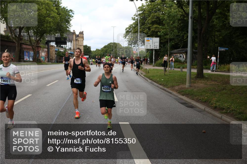 29.06.2025 - hella hamburg halbmarathon Yannick Fuchs http://msf.ph/oto/8155350 29.06.2025 10:38:02 20KM 3109, 3116, 3124, 3146, 3437, 3697, 3928, 4080, 5506, 5692, 6495, 7093, 7185, 7451, 8664, 9043, 9114, 9931, 10237, 10246, 10493, 11153, 11648, 11778, 11848, 12327, 12438, 12623, 12657, 12776, 13348, 13897, 14690, 15383, 15932, 16105, 16648, 16720, 16997, 17391, 17403, 17516, 18678, 18775, 19038, 19051, 19090 meine-sportfotos.de