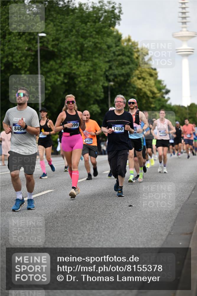 29.06.2025 - hella hamburg halbmarathon Dr. Thomas Lammeyer http://msf.ph/oto/8155378 29.06.2025 10:08:03 Kennedybrücke 1032, 1355, 1450, 2277, 2683, 2979, 4095, 4951, 5058, 5363, 5384, 5396, 5464, 5613, 6142, 6453, 7277, 7278, 7279, 7485, 8177, 8421, 8422, 8423, 8469, 8484, 9526, 9899, 10389, 11402 meine-sportfotos.de