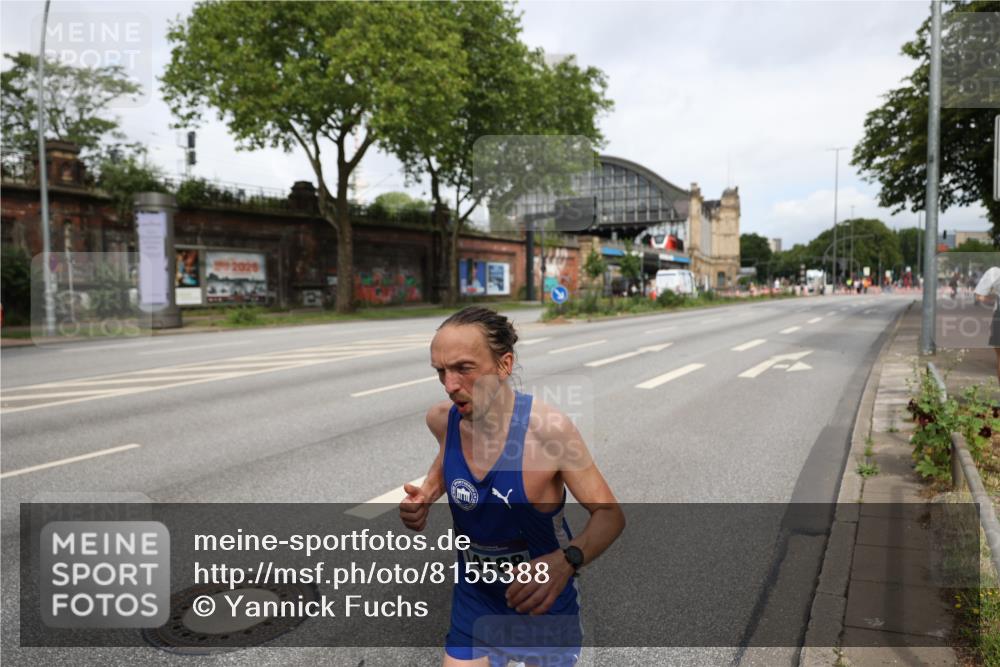 29.06.2025 - hella hamburg halbmarathon Yannick Fuchs http://msf.ph/oto/8155388 29.06.2025 10:15:23 20KM 9255, 14188, 18848 meine-sportfotos.de