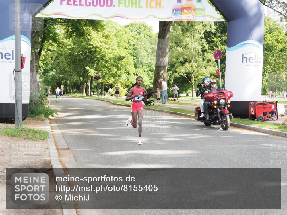 29.06.2025 - hella hamburg halbmarathon MichiJ http://msf.ph/oto/8155405 29.06.2025 10:01:38 Zwischen KM18-KM19 48 meine-sportfotos.de