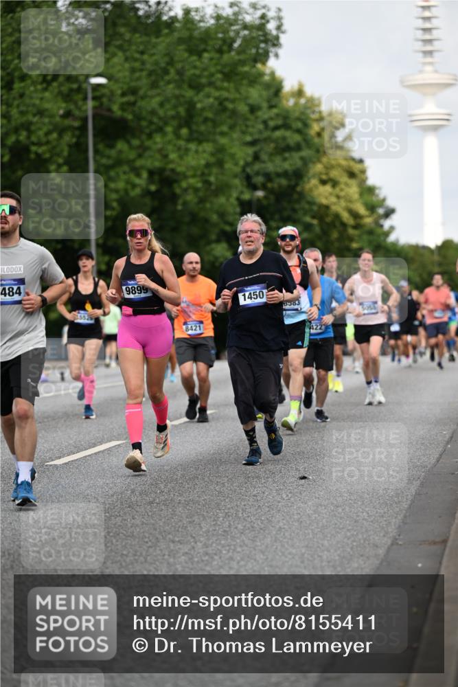 29.06.2025 - hella hamburg halbmarathon Dr. Thomas Lammeyer http://msf.ph/oto/8155411 29.06.2025 10:08:04 Kennedybrücke 1032, 1355, 1450, 2277, 2683, 2979, 4095, 4951, 5058, 5363, 5384, 5396, 5613, 6142, 6453, 7277, 7278, 7279, 7485, 8177, 8421, 8422, 8423, 8469, 8484, 9526, 9899, 10389, 11402 meine-sportfotos.de