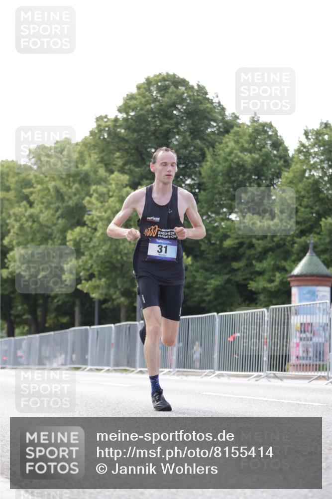29.06.2025 - hella hamburg halbmarathon Jannik Wohlers http://msf.ph/oto/8155414 29.06.2025 09:36:44 Lombardsbrücke 31 meine-sportfotos.de