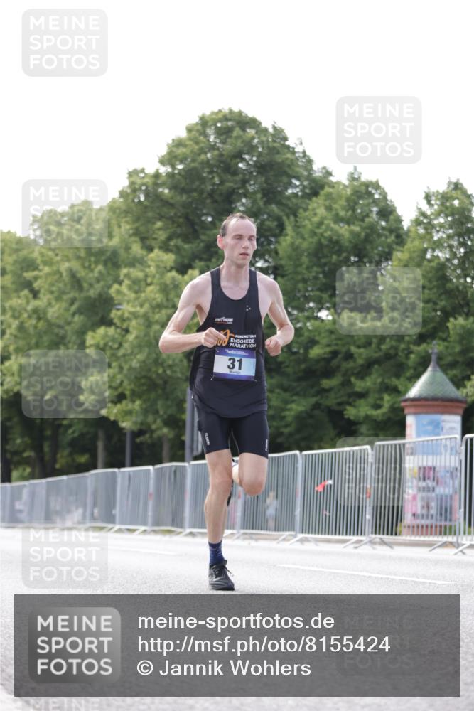 29.06.2025 - hella hamburg halbmarathon Jannik Wohlers http://msf.ph/oto/8155424 29.06.2025 09:36:44 Lombardsbrücke 31 meine-sportfotos.de