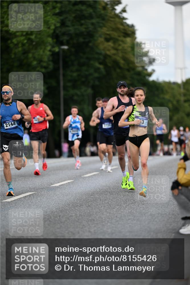 29.06.2025 - hella hamburg halbmarathon Dr. Thomas Lammeyer http://msf.ph/oto/8155426 29.06.2025 09:42:56 Kennedybrücke 51, 53, 2659, 3720, 6380 meine-sportfotos.de