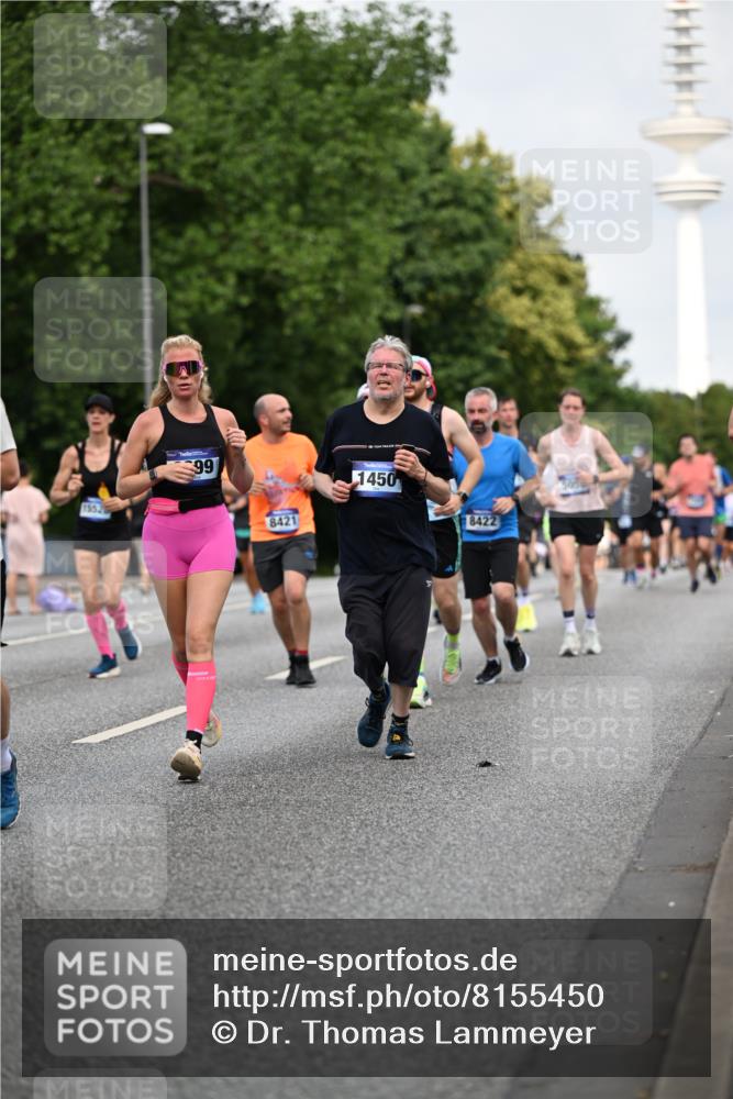 29.06.2025 - hella hamburg halbmarathon Dr. Thomas Lammeyer http://msf.ph/oto/8155450 29.06.2025 10:08:04 Kennedybrücke 1032, 1355, 1450, 2277, 2683, 2979, 4095, 4951, 5058, 5363, 5384, 5396, 5613, 6142, 6453, 7277, 7278, 7279, 7485, 8177, 8421, 8422, 8423, 8469, 8484, 9526, 9899, 10389, 11402 meine-sportfotos.de