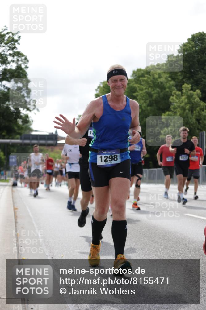 29.06.2025 - hella hamburg halbmarathon Jannik Wohlers http://msf.ph/oto/8155471 29.06.2025 10:16:48 Lombardsbrücke 1083, 1137, 1298, 1331, 1348, 1356, 1477, 1553, 2225, 2908, 3210, 3464, 3466, 3622, 5023, 5390, 5929, 5930, 5995, 6126, 6128, 6522, 7257, 7345, 7376, 7445, 7647, 7945, 8253, 8263, 8558, 8983, 9152, 9259, 9647, 10377, 10460, 10592, 10735, 11102, 12042, 12043, 12100, 12166, 13605, 14199, 14597, 14950, 15140, 15293, 15465, 16447, 16704, 16817, 17010, 17058, 17661, 17741, 17984, 18108, 18344, 18571 meine-sportfotos.de