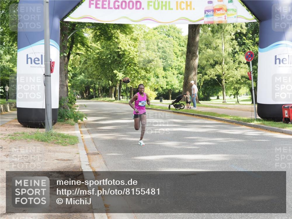 29.06.2025 - hella hamburg halbmarathon MichiJ http://msf.ph/oto/8155481 29.06.2025 10:02:05 Zwischen KM18-KM19  meine-sportfotos.de