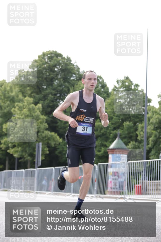 29.06.2025 - hella hamburg halbmarathon Jannik Wohlers http://msf.ph/oto/8155488 29.06.2025 09:36:45 Lombardsbrücke 31 meine-sportfotos.de
